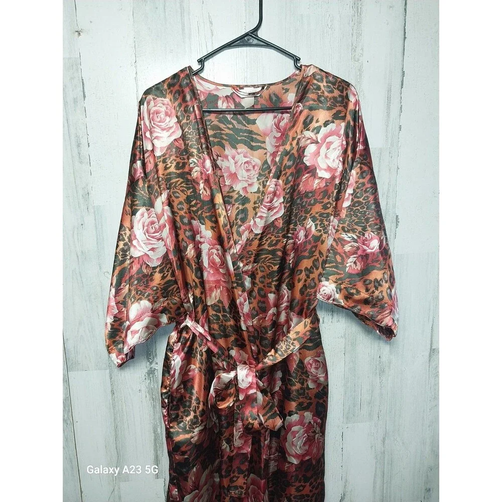 Cacique Women's 14/16 Floral Satin Robe